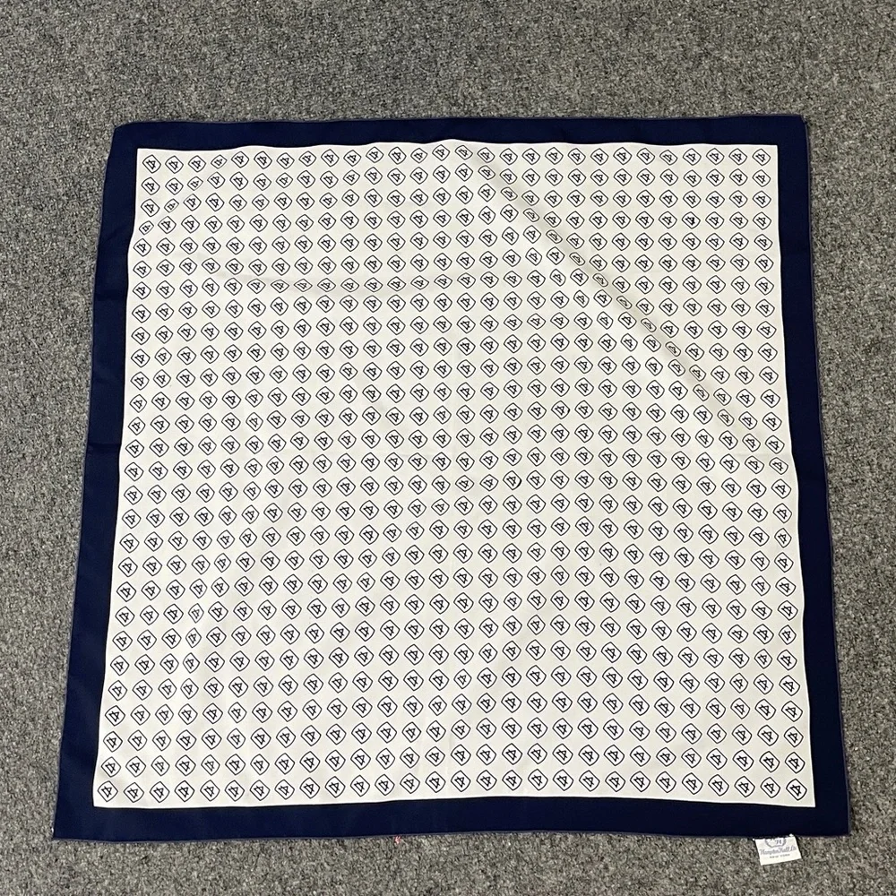 Vintage Hampton Hall NY Women’s Navy Blue & White Scarf